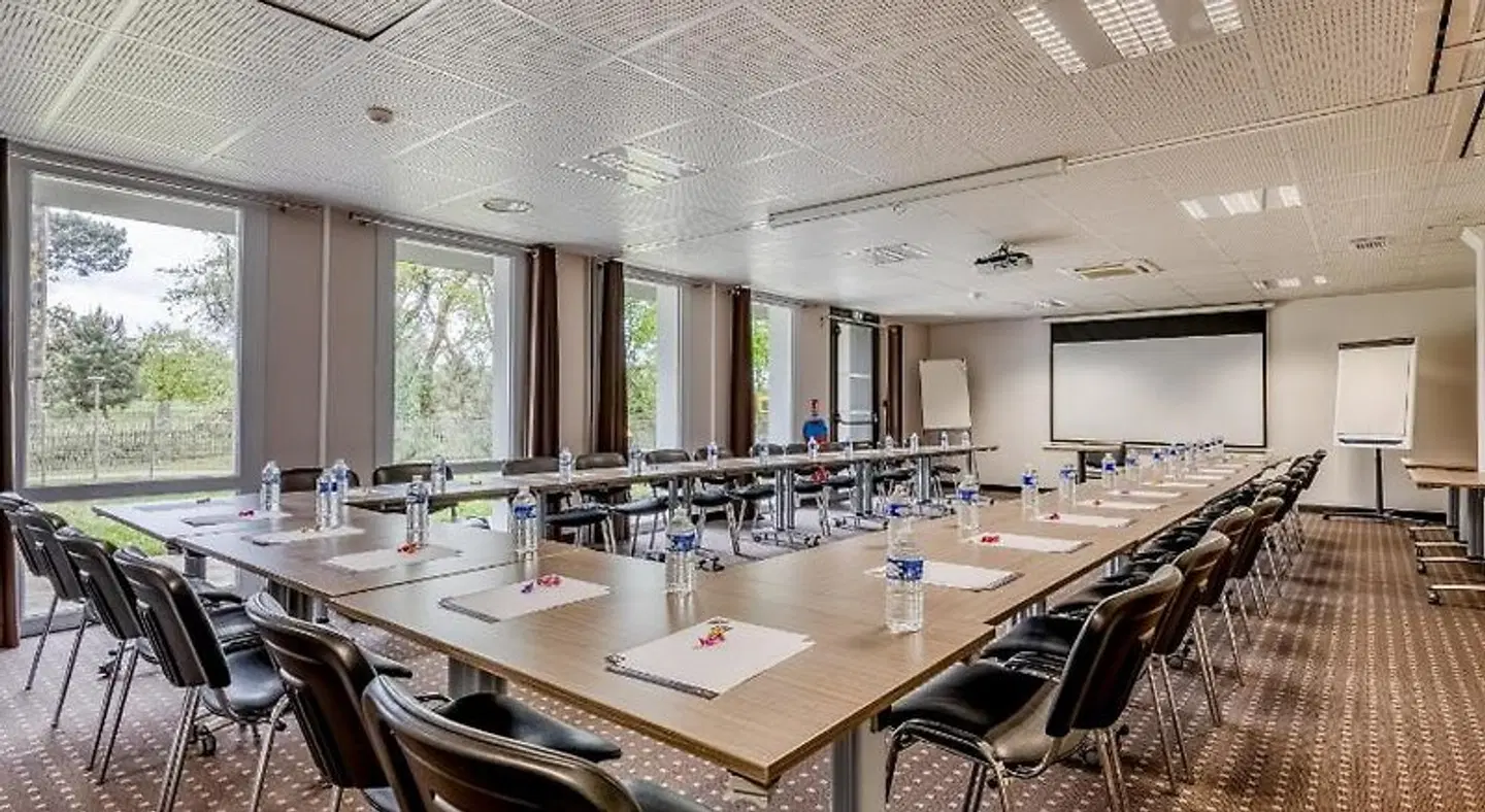Cestas Hôtel Konferenz