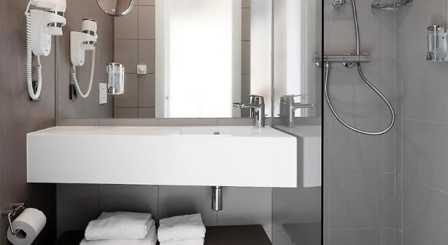 Go Hotel City ROOM_EXAMPLE