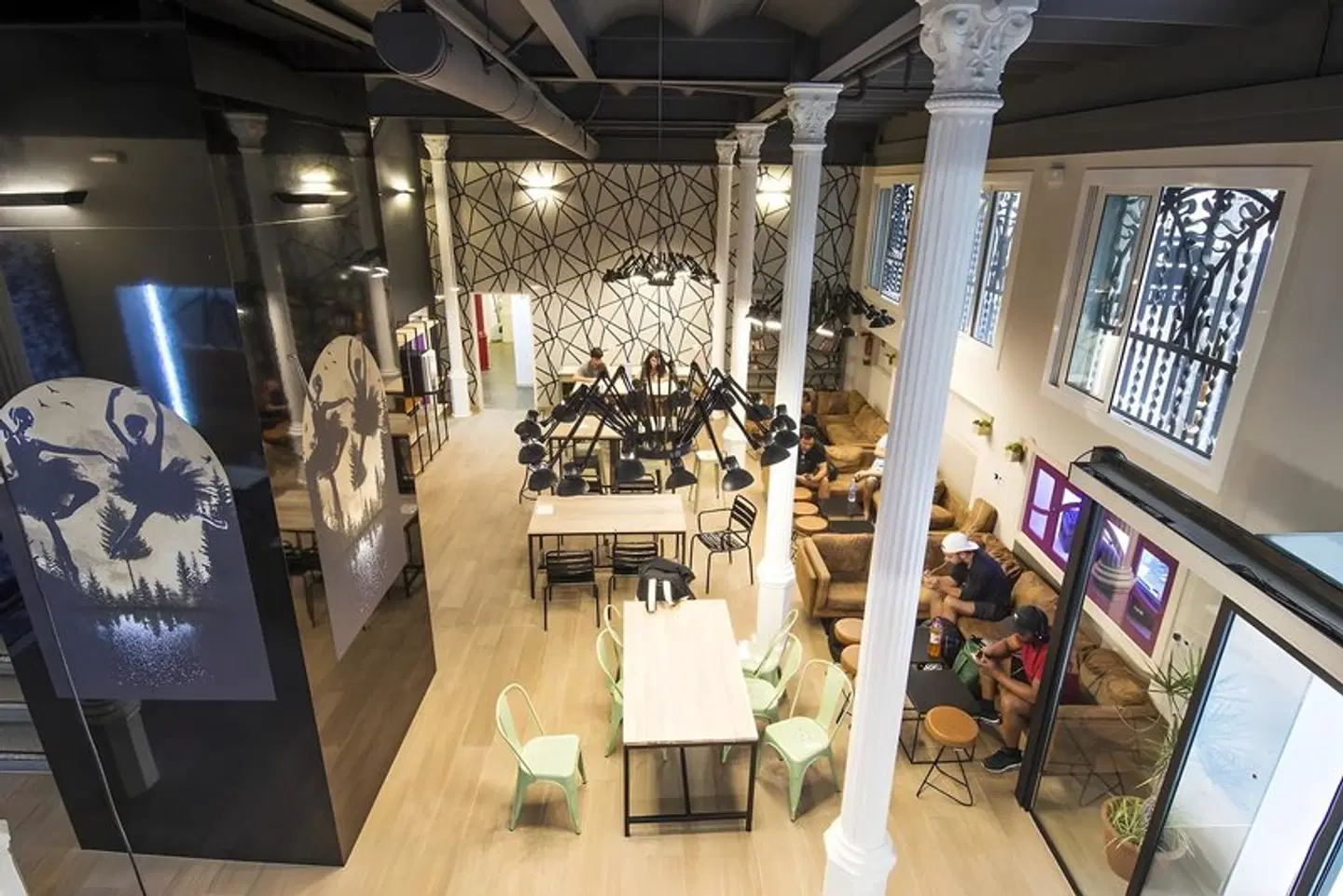 Safestay Gothic LOUNGE_LOBBY