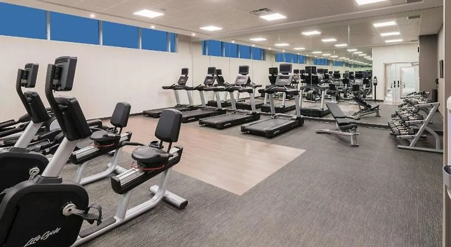Courtyard by Marriott Burlington SPORTS_AND_LEISURE
