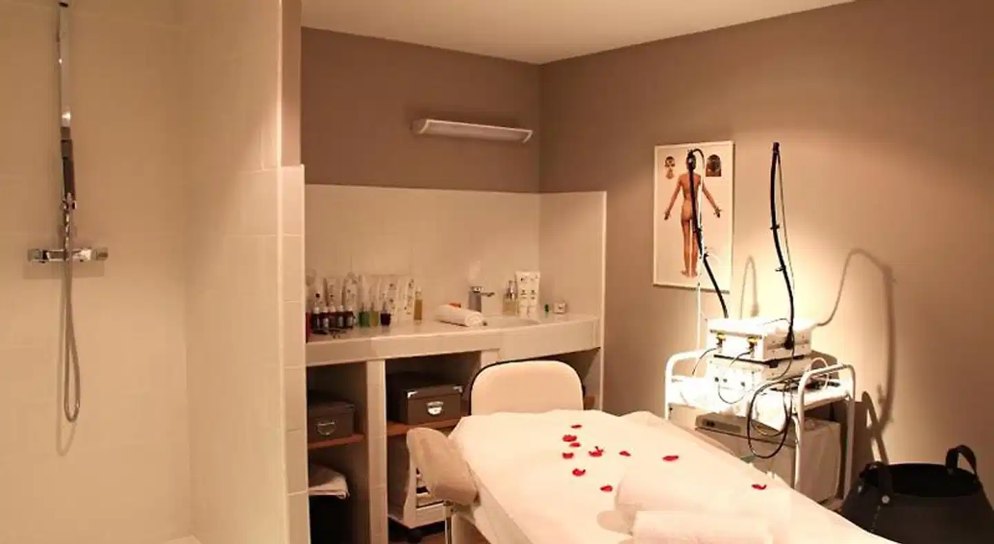 Montaigne & Spa Badezimmer