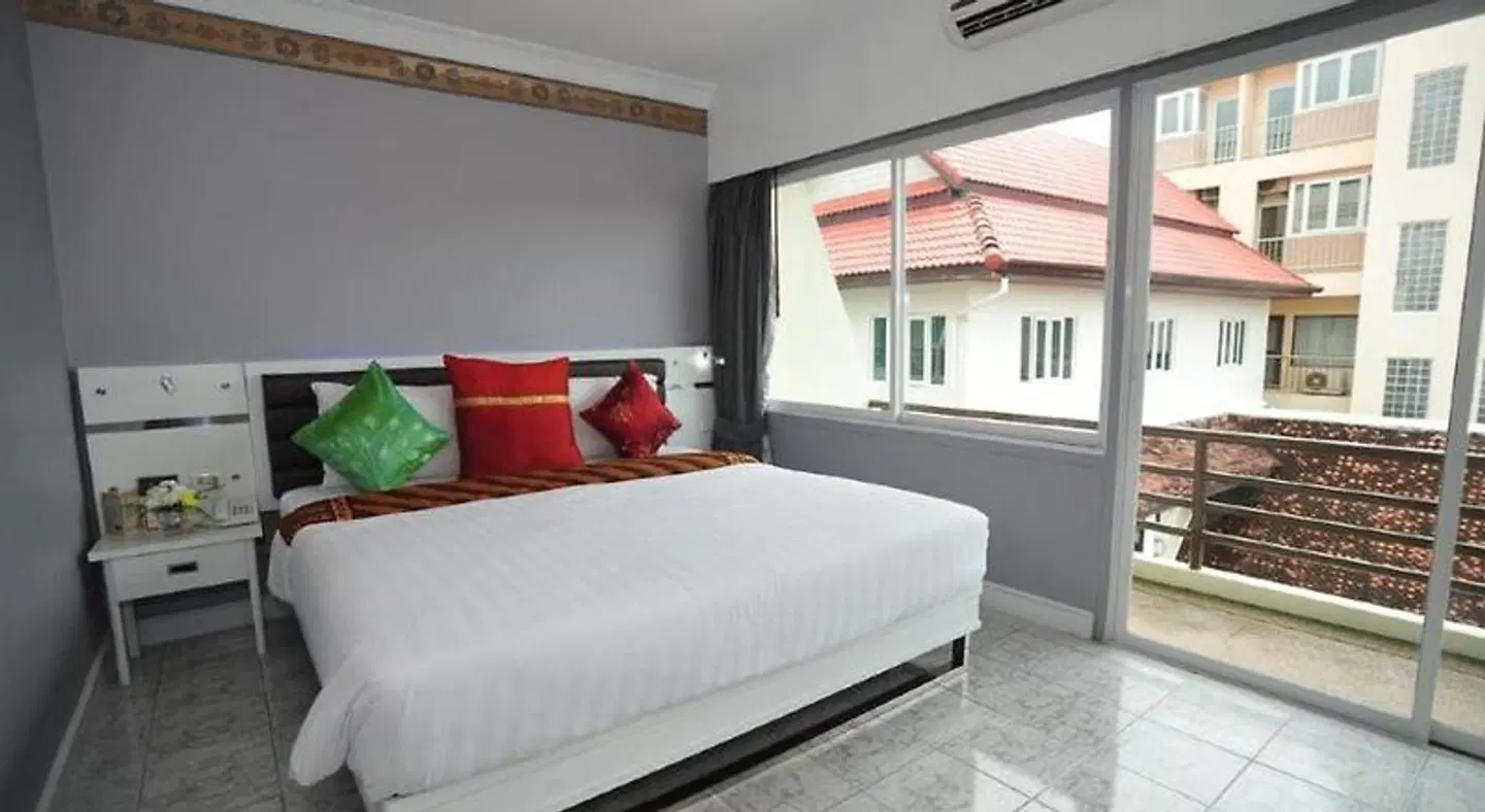 C&N Hotel ROOM_EXAMPLE