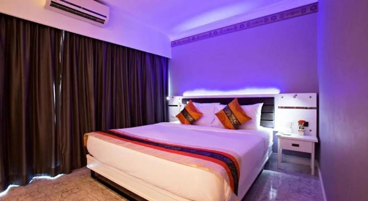 C&N Hotel ROOM_EXAMPLE