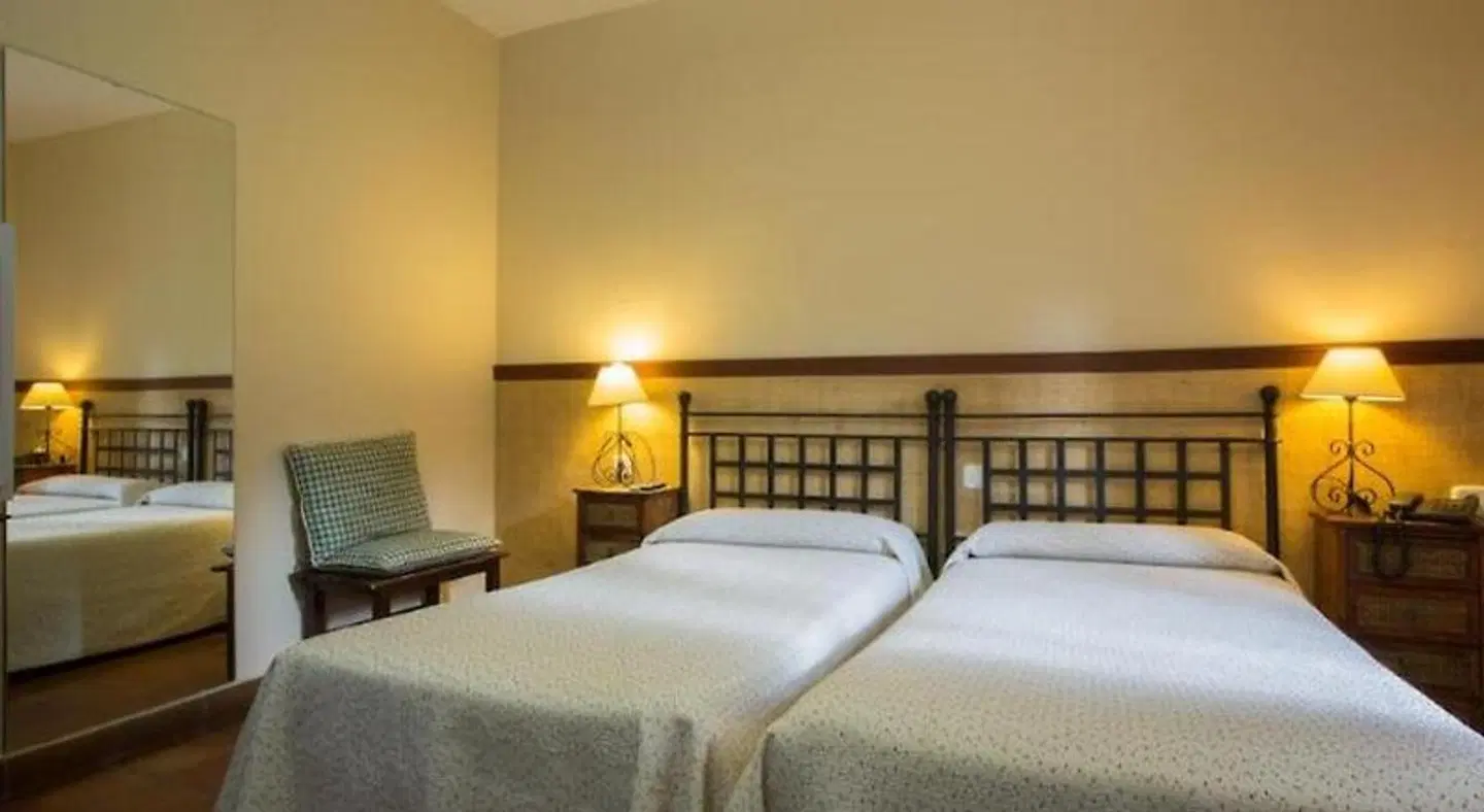 Humaina ROOM_EXAMPLE