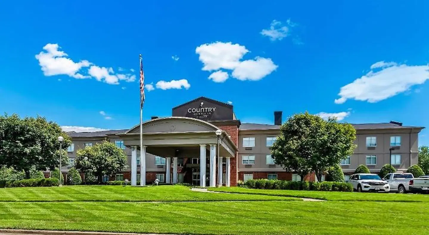 Country Inn & Suites by Radisson, Elizabethtown, KY EXTERIOR