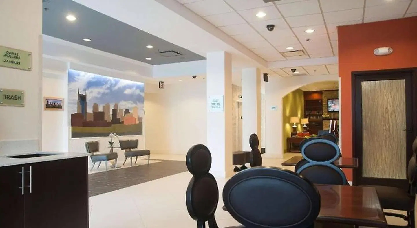 Country Inn & Suites by Radisson, Nashville Airport, TN LOUNGE_LOBBY