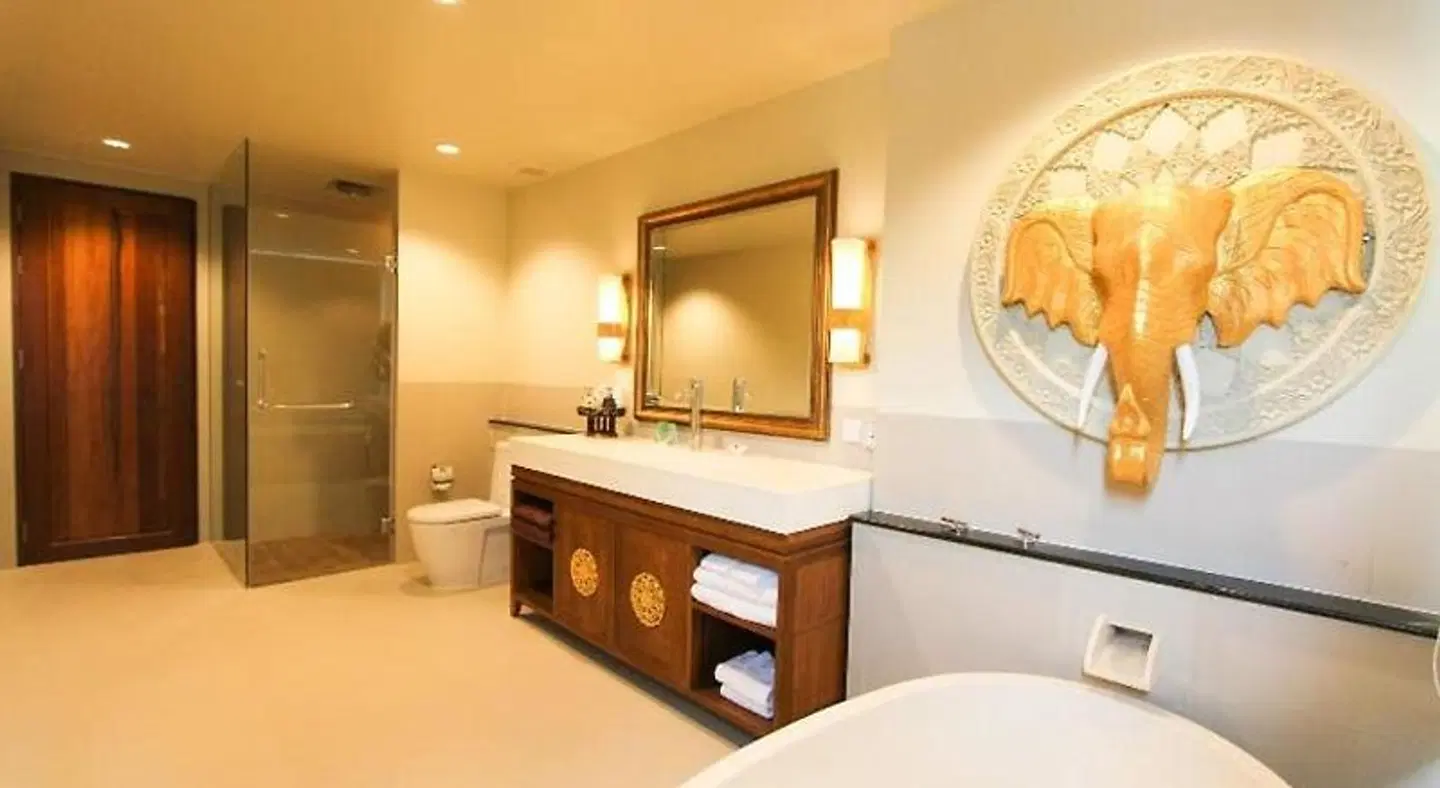 Maikhao Palm Beach Resort Badezimmer
