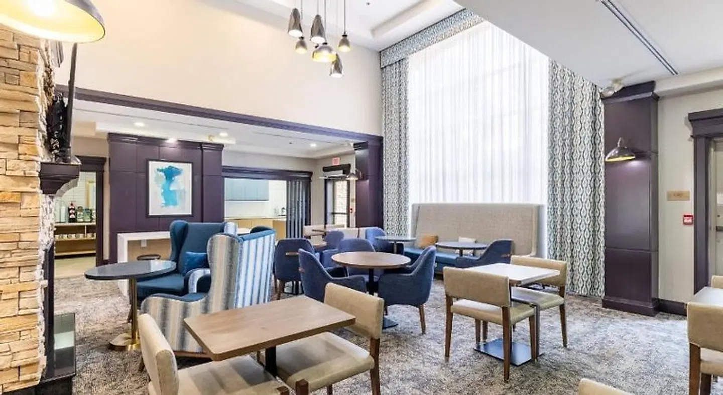 Staybridge Suites Guelph by IHG LOUNGE_LOBBY