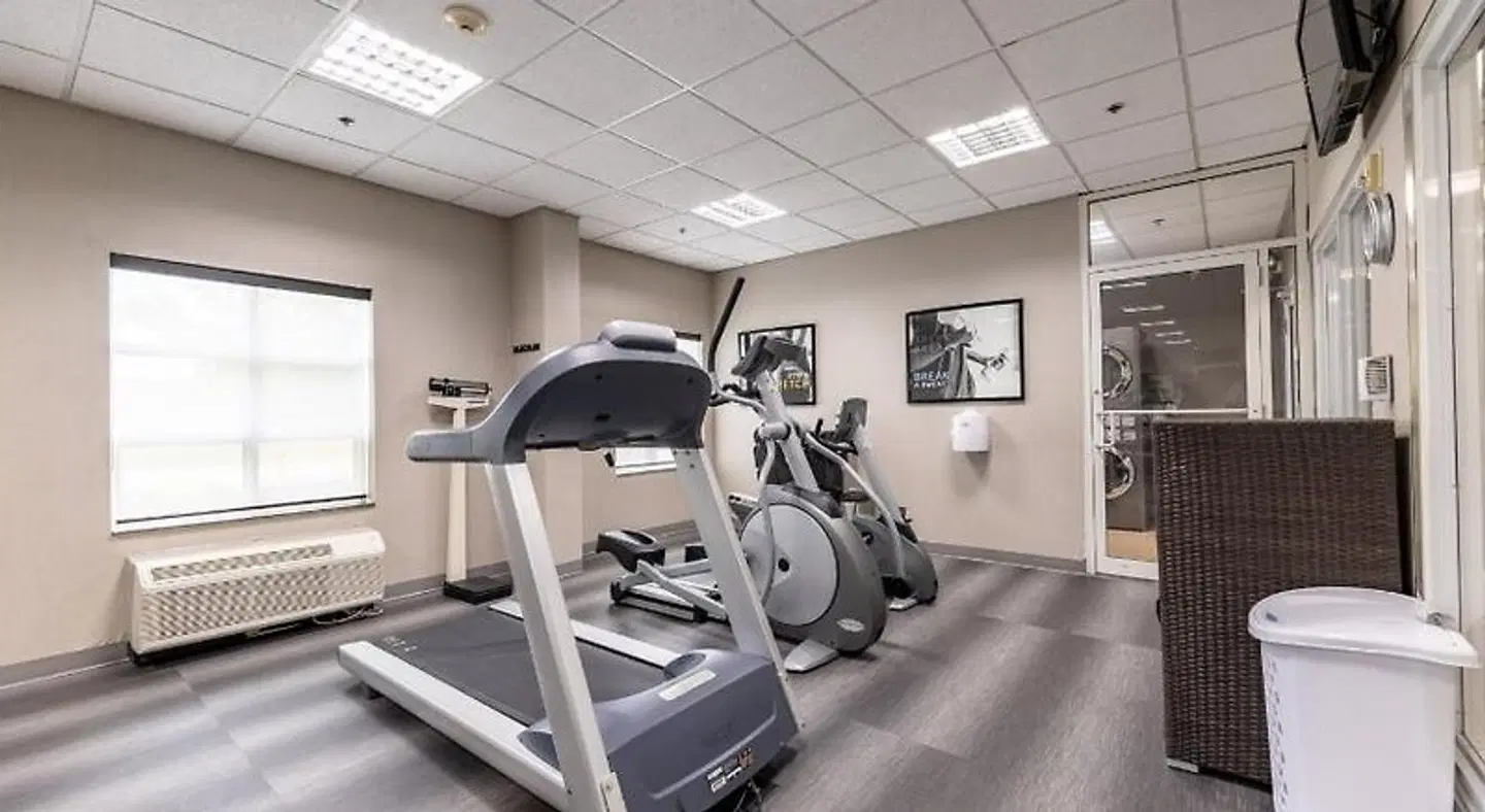 Staybridge Suites Guelph by IHG SPORTS_AND_LEISURE