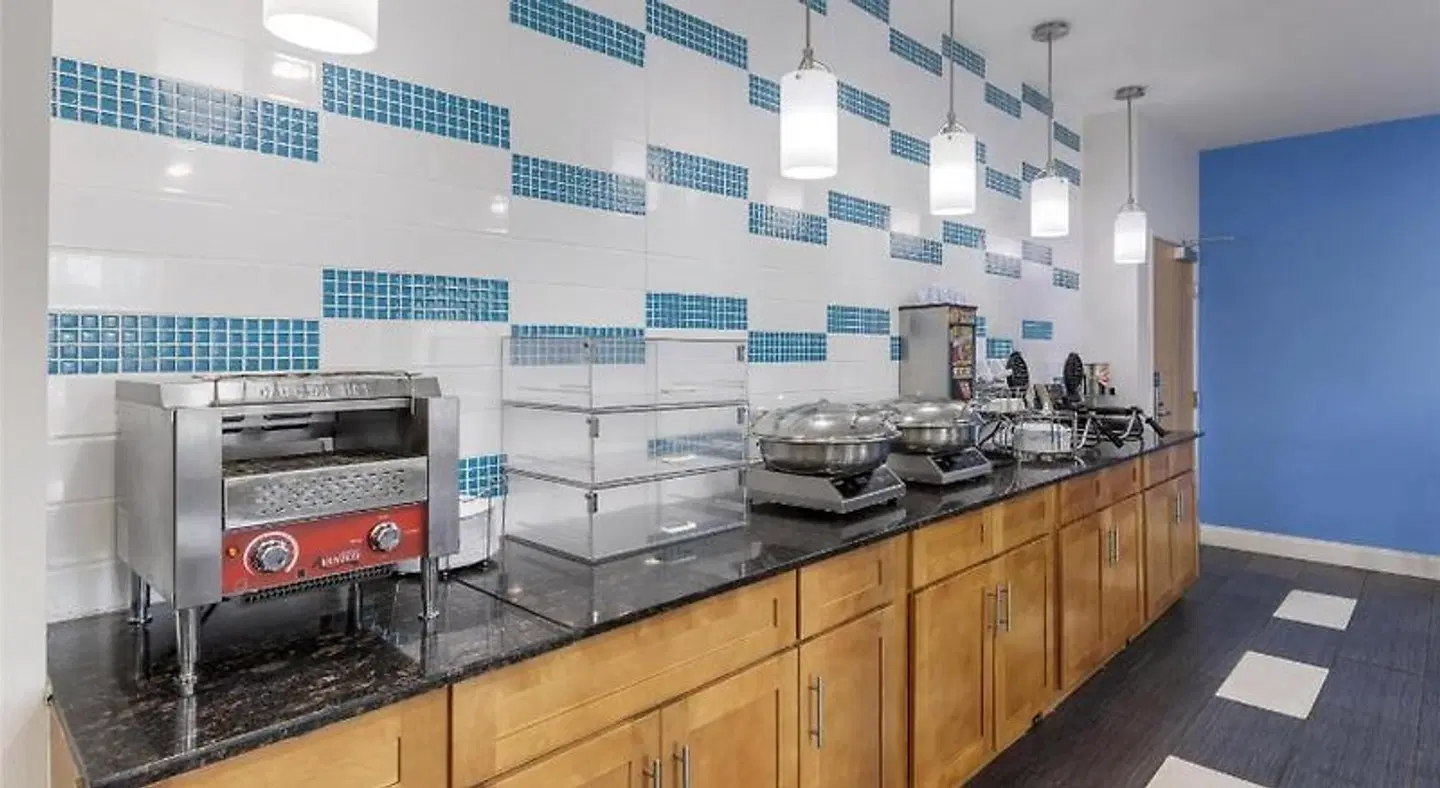SureStay Plus Hotel by Best Western Niagara Falls East LOUNGE_LOBBY