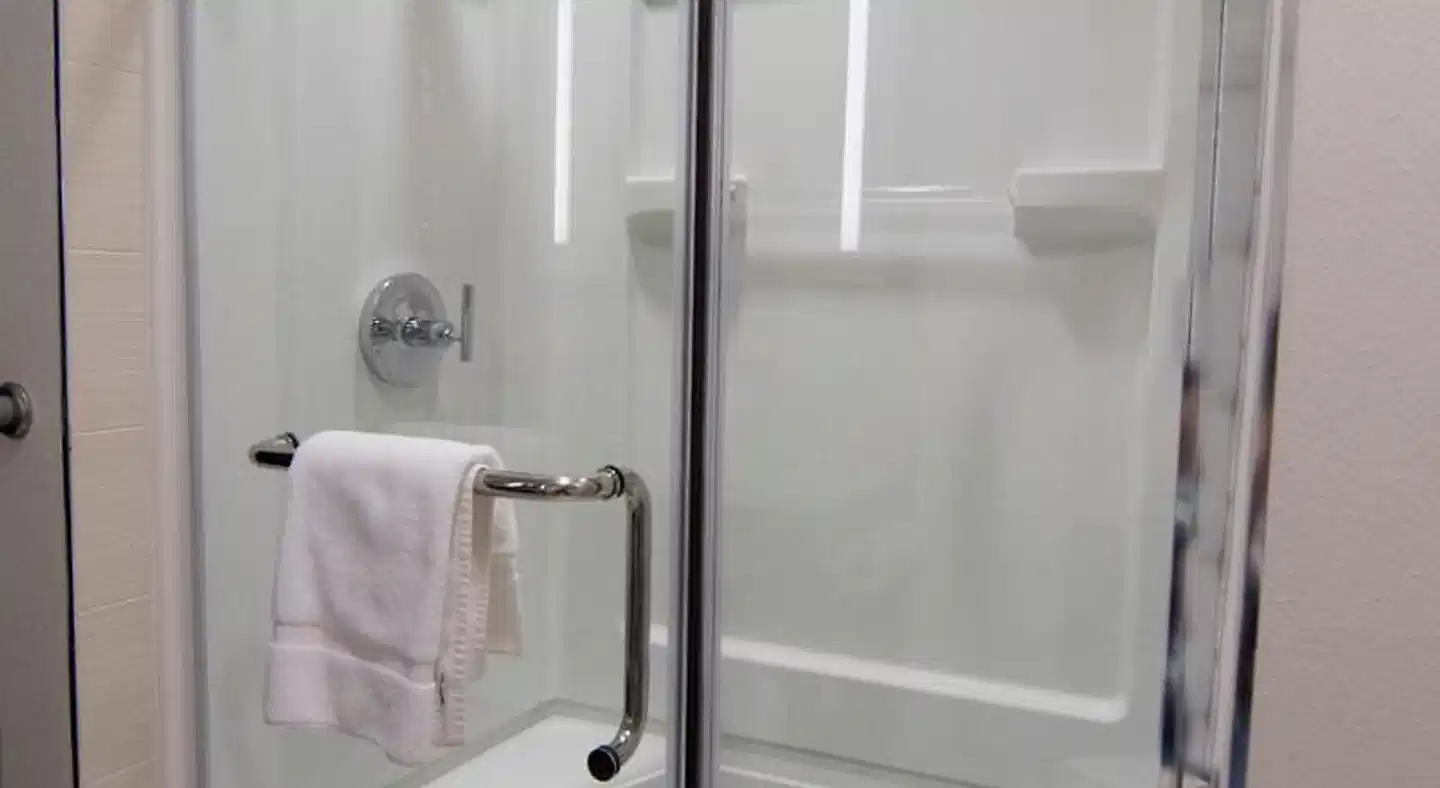 Holiday Inn Sarasota-Airport Badezimmer