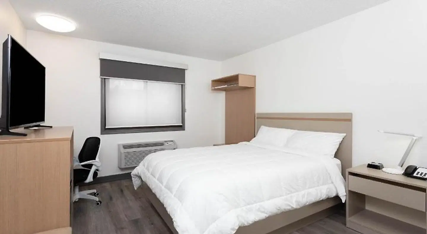 Travelodge by Wyndham Elkhart ROOM_EXAMPLE