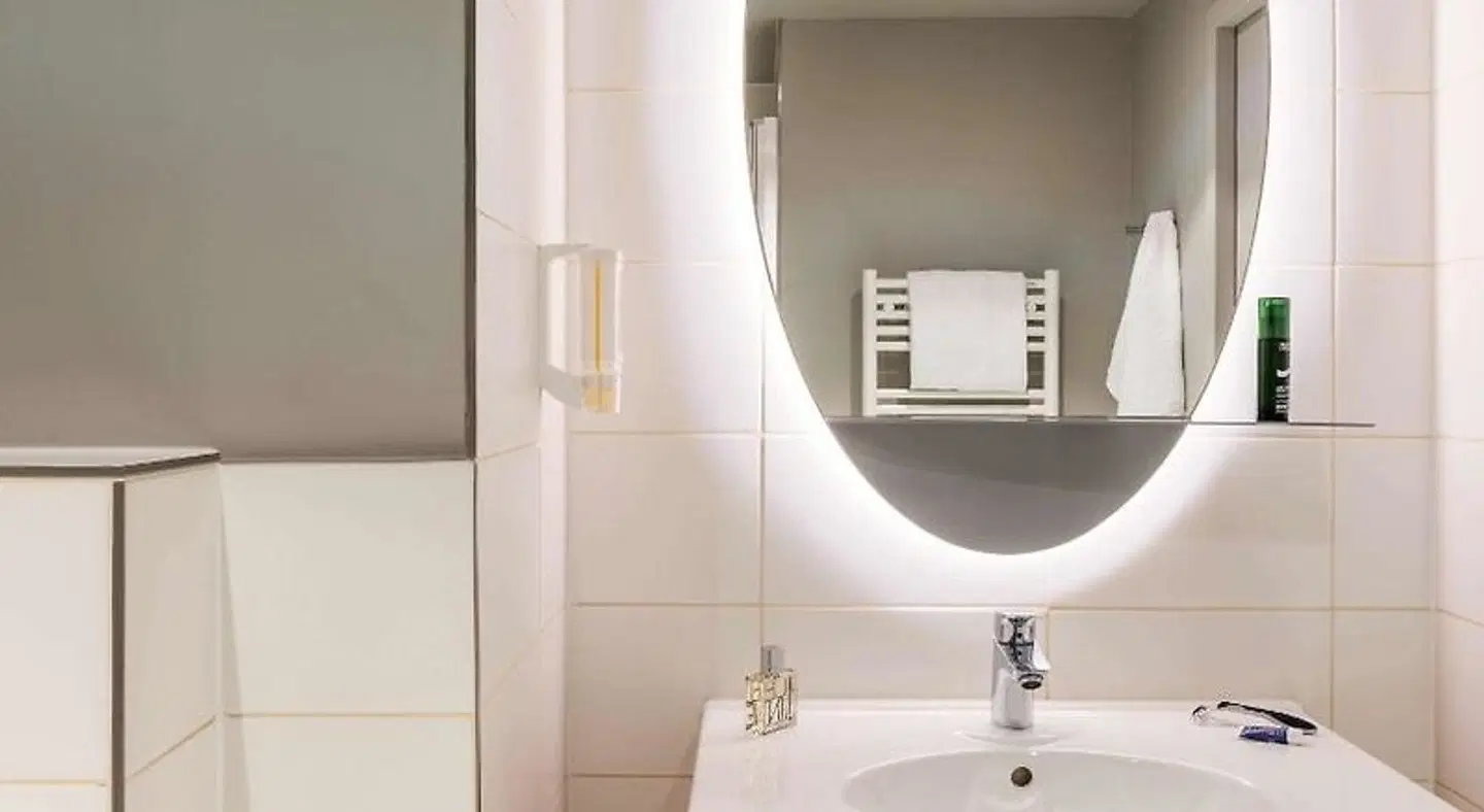 Aparthotel Adagio access Colombes La Defense Badezimmer