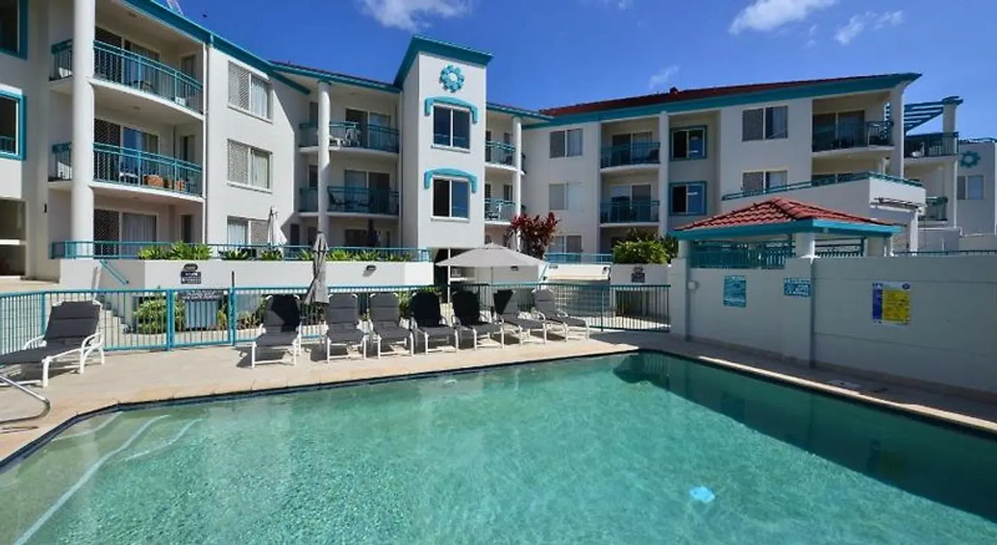 Paradise Isles OUTDOOR_POOL