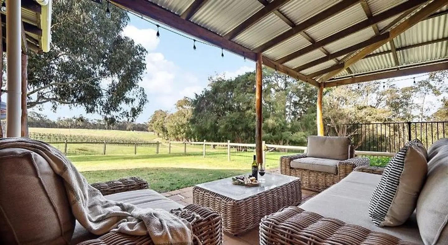 Island Brook Estate Winery and Chalets Terrasse