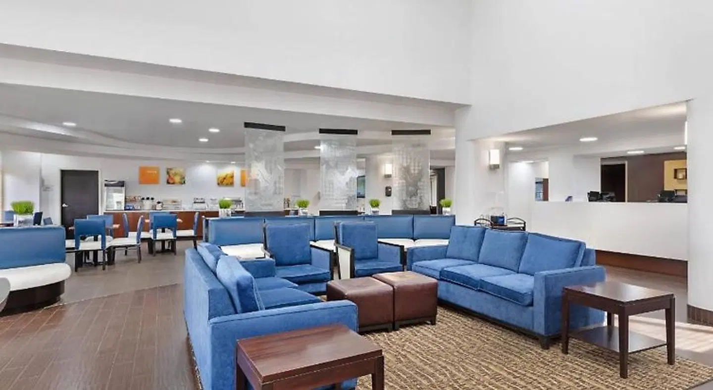 Comfort Suites DFW N/Grapevine LOUNGE_LOBBY