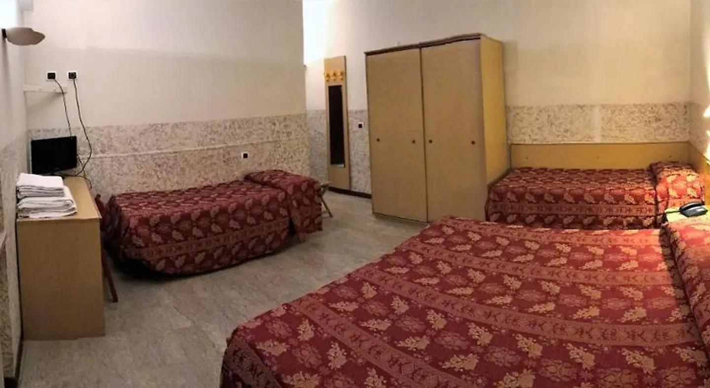 Nettuno ROOM_EXAMPLE