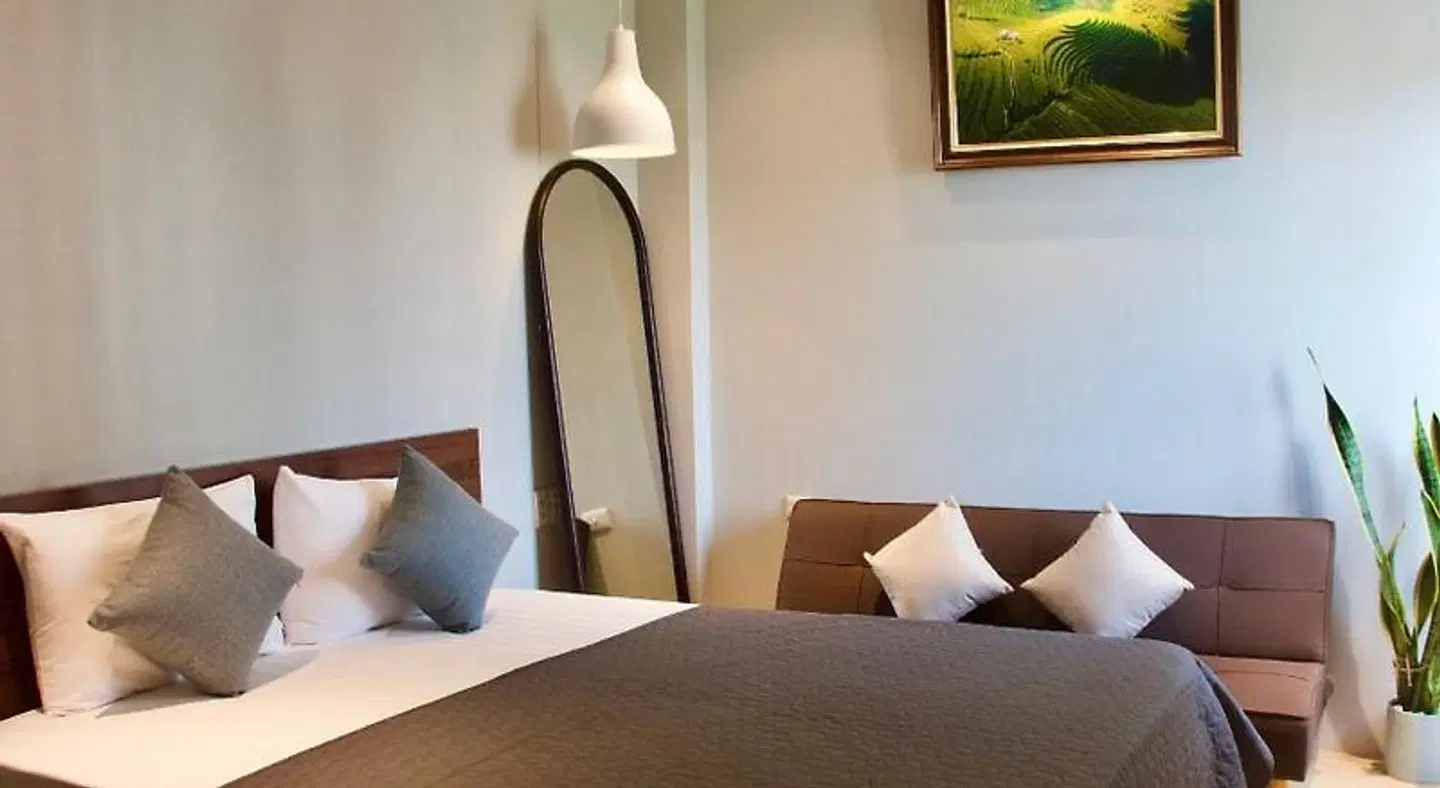 Hanoi Street ROOM_EXAMPLE