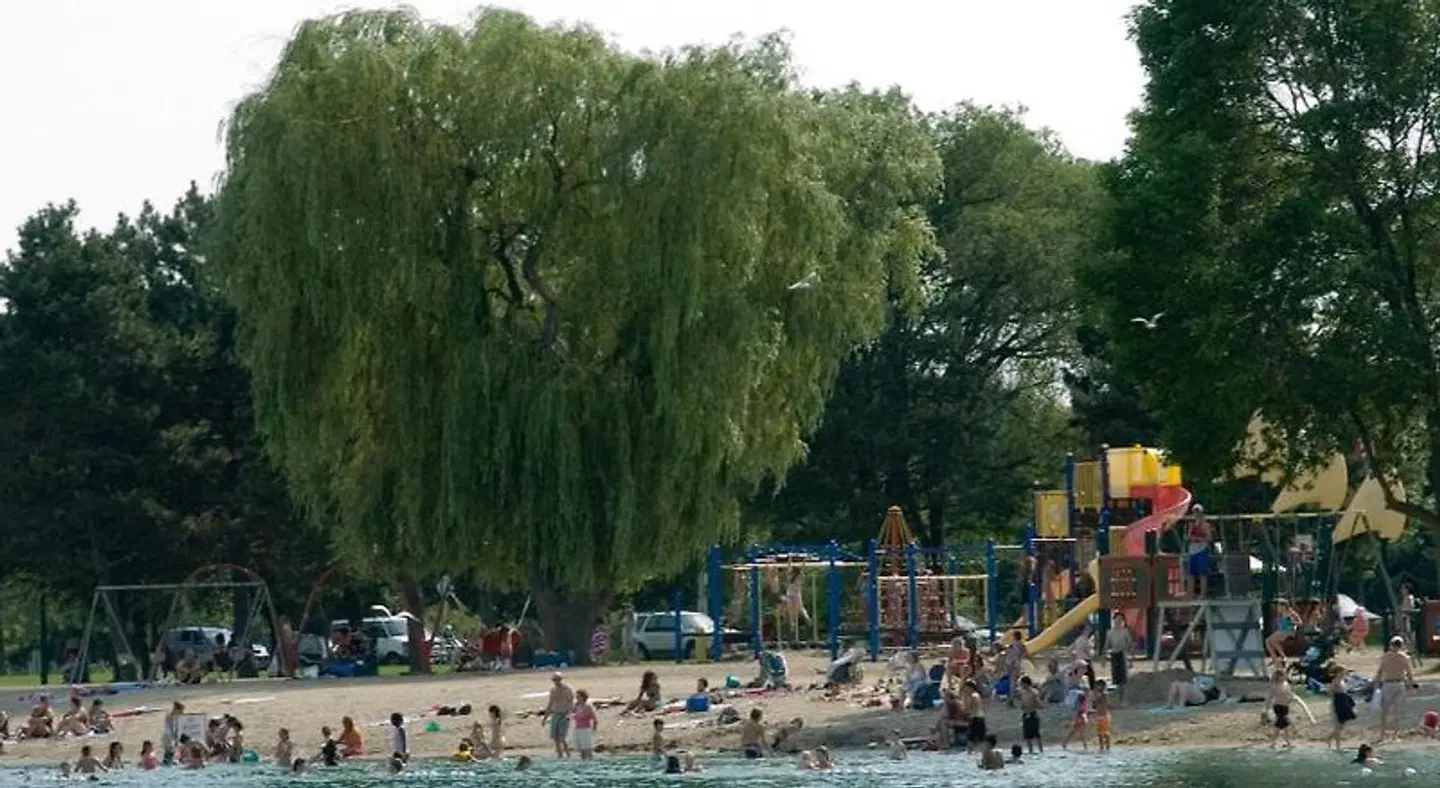 Best Western Plus Barrie Strand