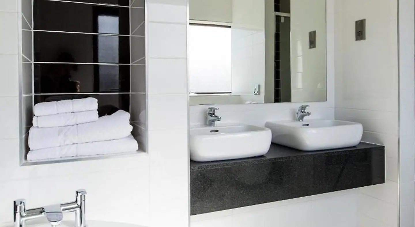 Mercure Newcastle George Washington Hotel Golf and Spa Badezimmer