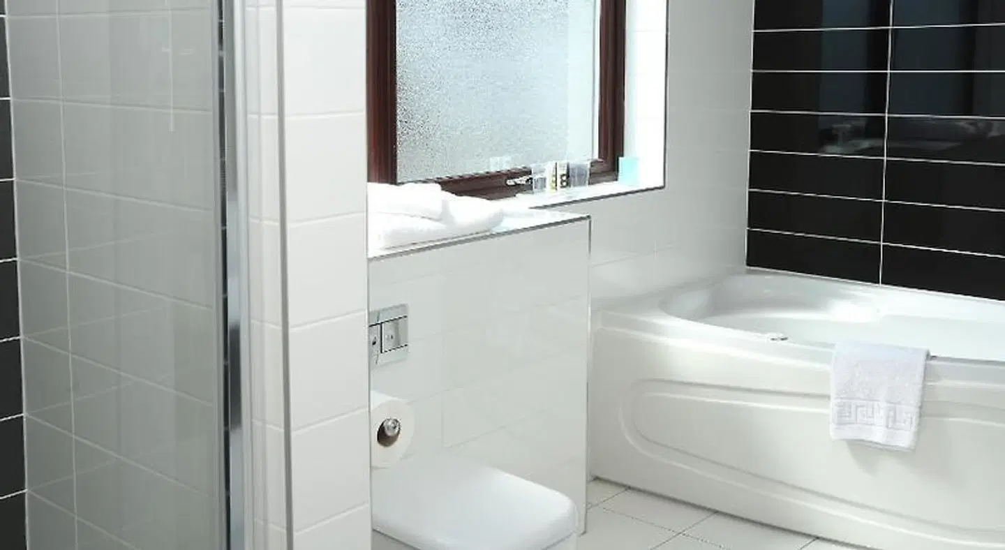 Mercure Newcastle George Washington Hotel Golf and Spa Badezimmer