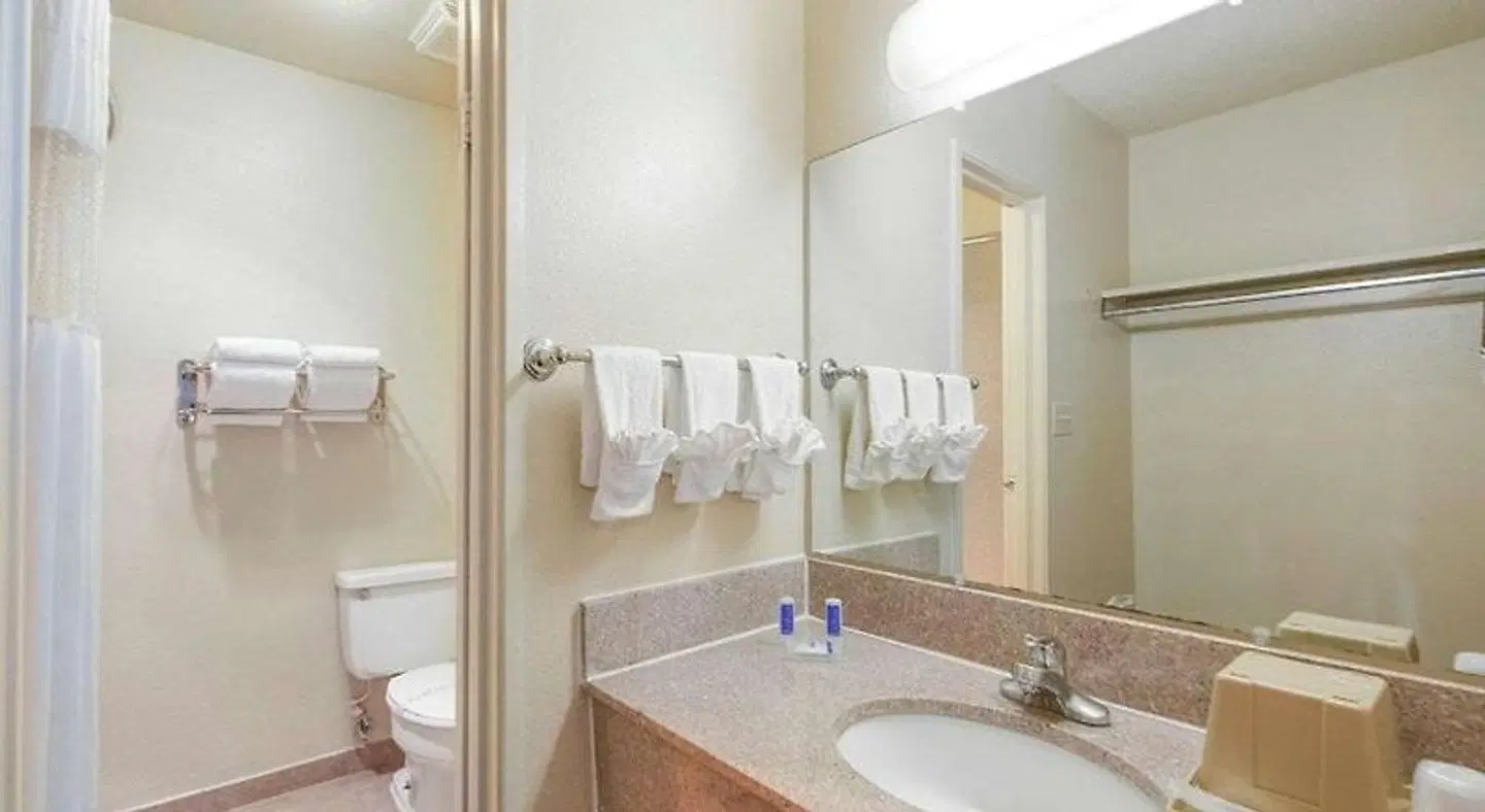 Hotel Elev8 Flagstaff- Trademark Collection by Wyndham Badezimmer