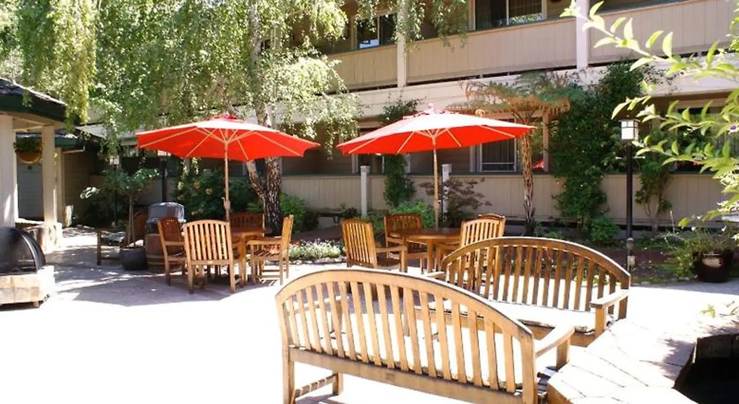Sonoma Valley Inn, Tapestry Collection by Hilton Terrasse