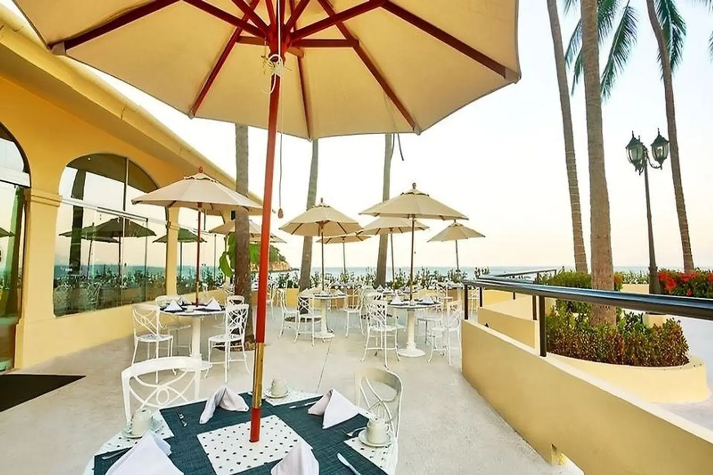 Barcelo Puerto Vallarta Strand