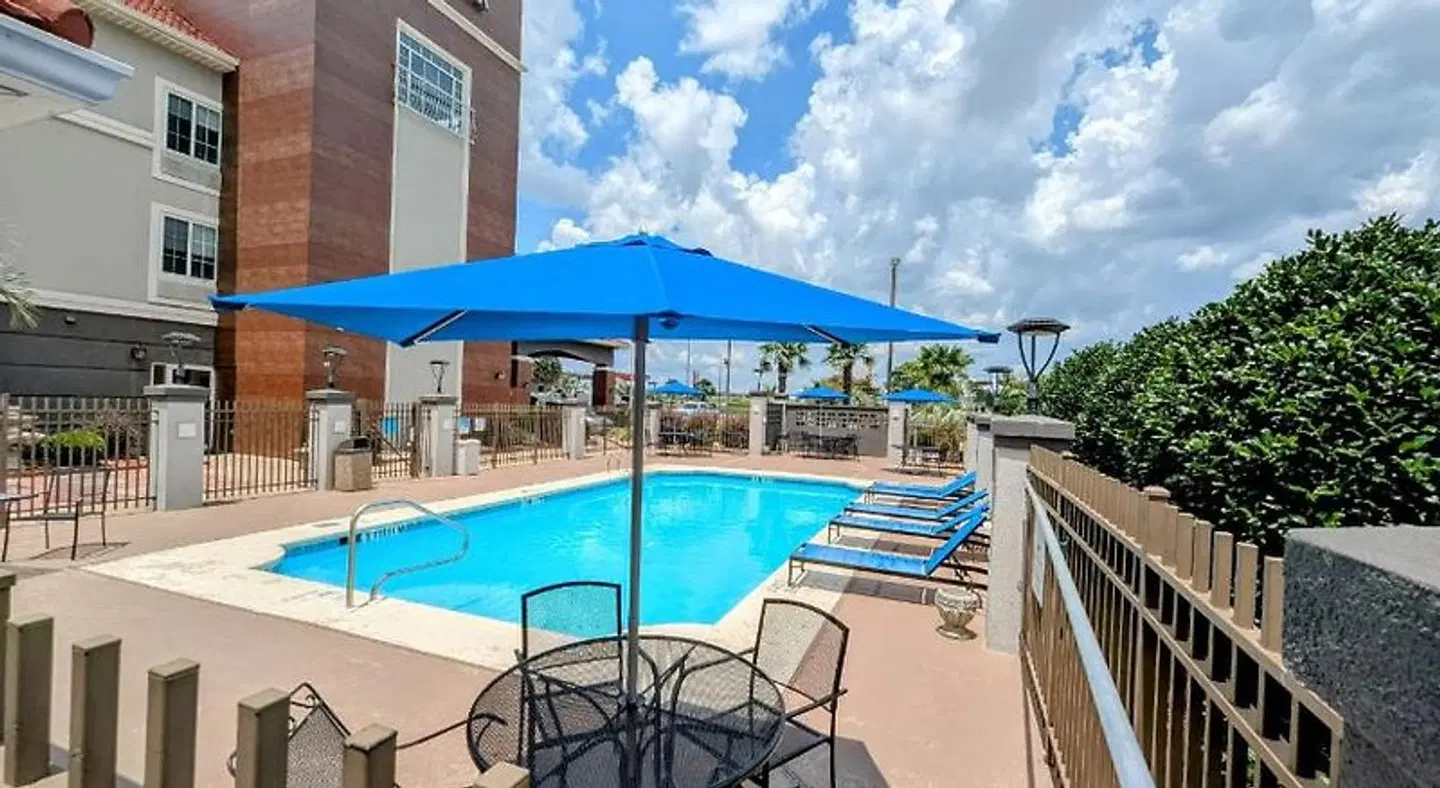 La Quinta Inn & Suites Prattville OUTDOOR_POOL