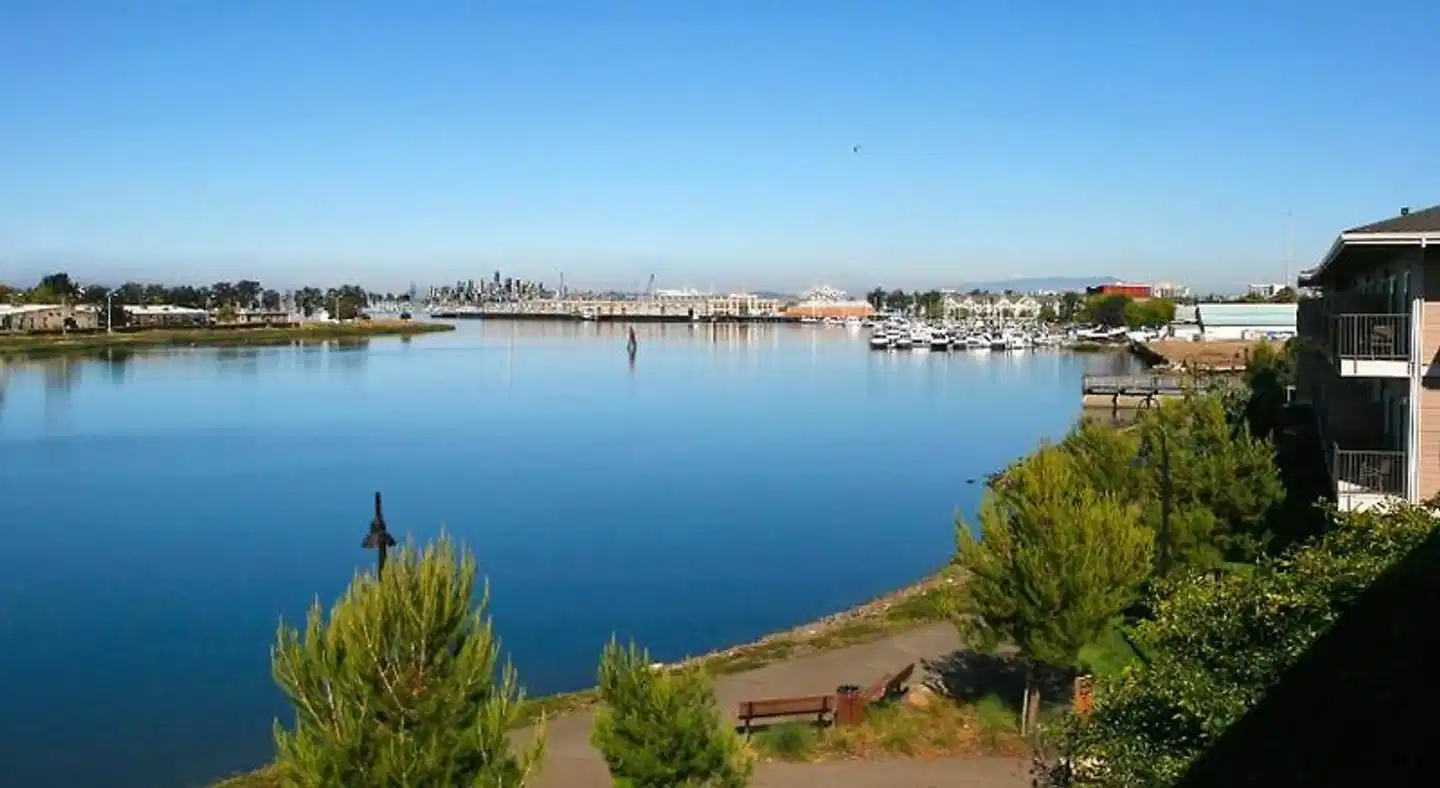 Executive Inn & Suites Embarcadero Cove Landschaft