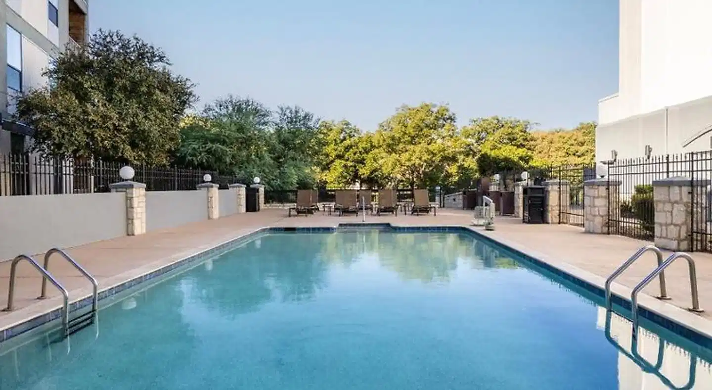 Hyatt Place San Antonio Riverwalk Pool