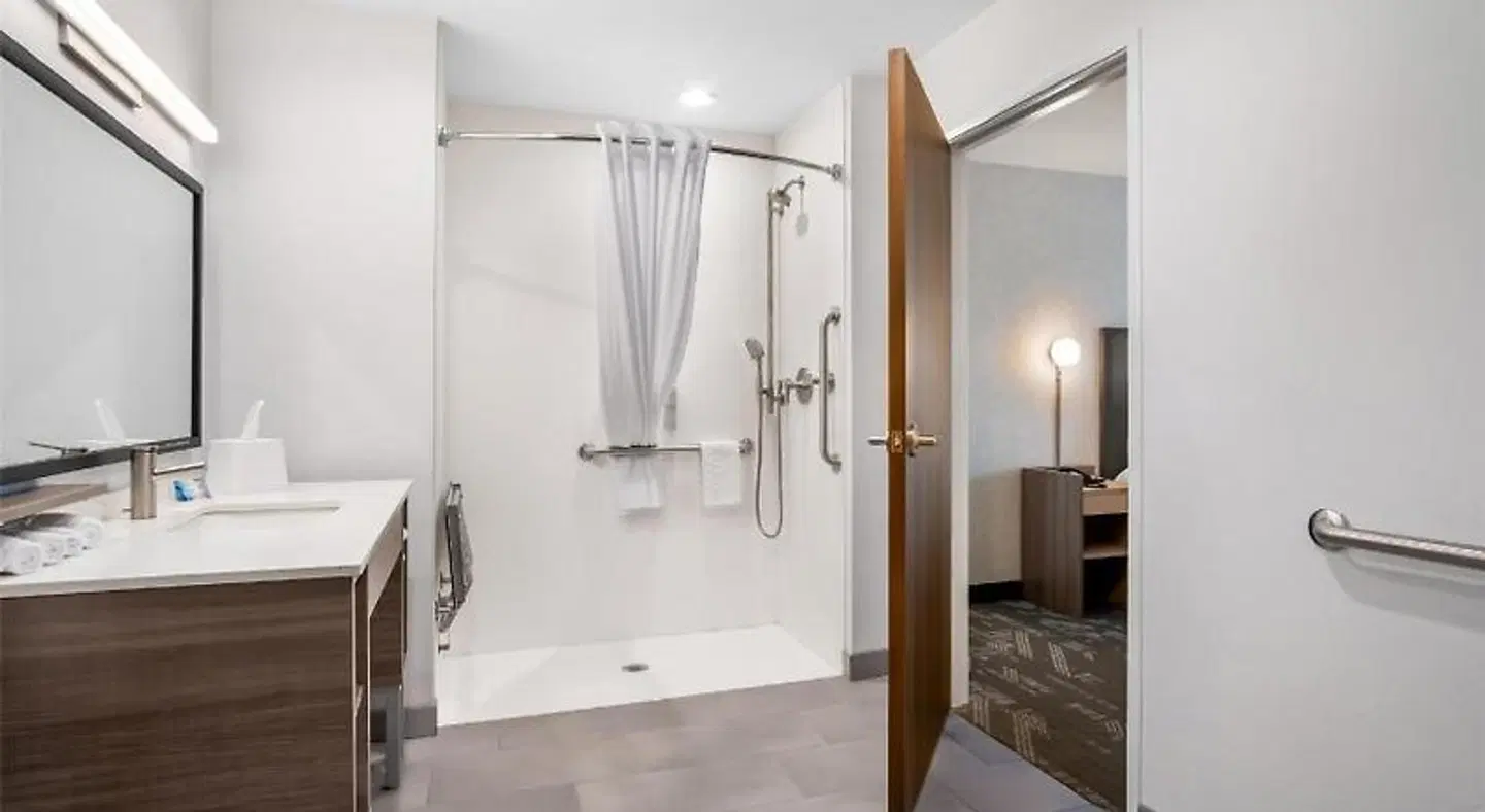 Home2 Suites by Hilton Irving/DFW Airport North Badezimmer
