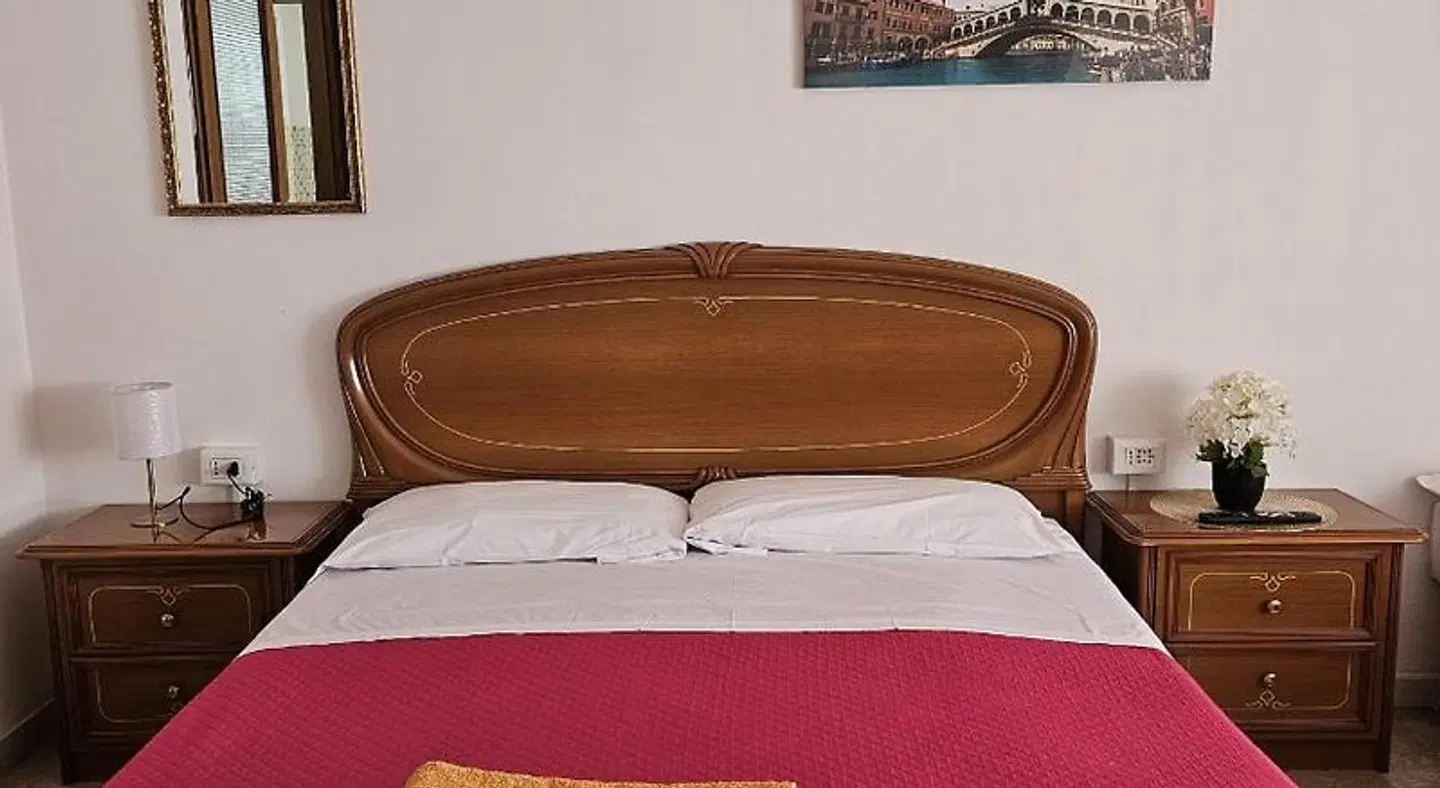 Venice Dream ROOM_EXAMPLE
