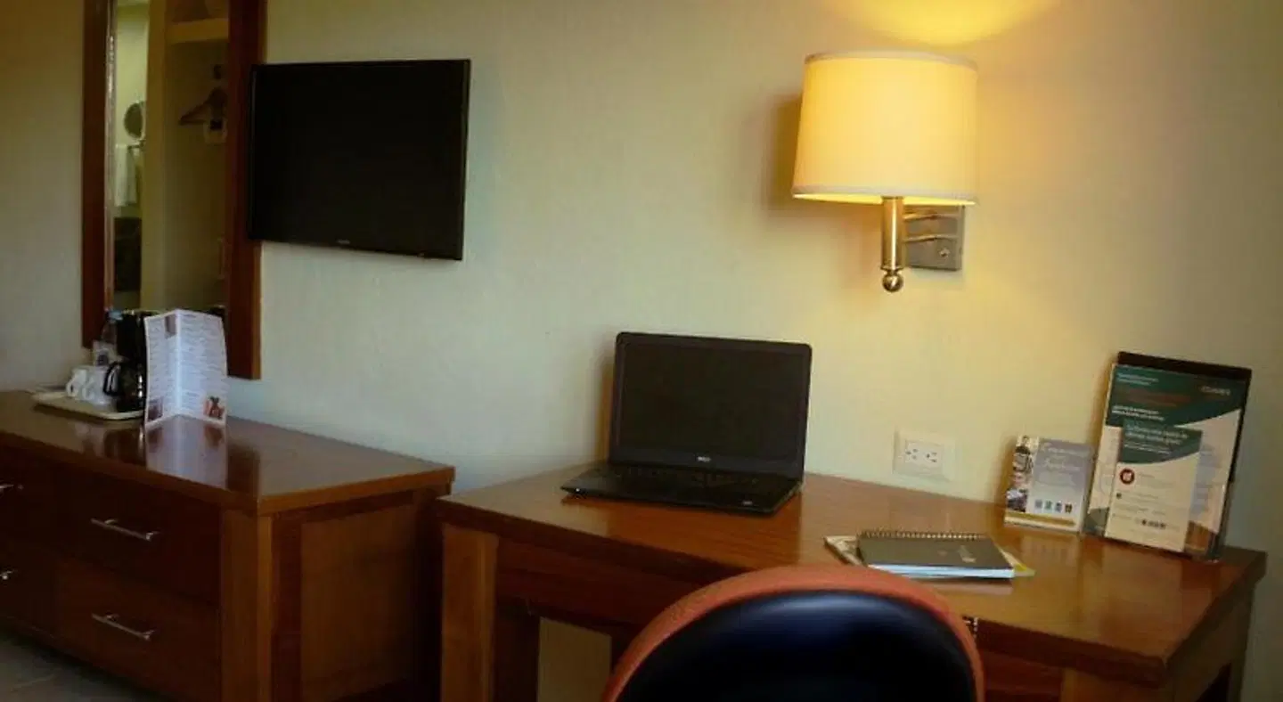 Comfort Inn Puerto Vallarta ROOM_EXAMPLE