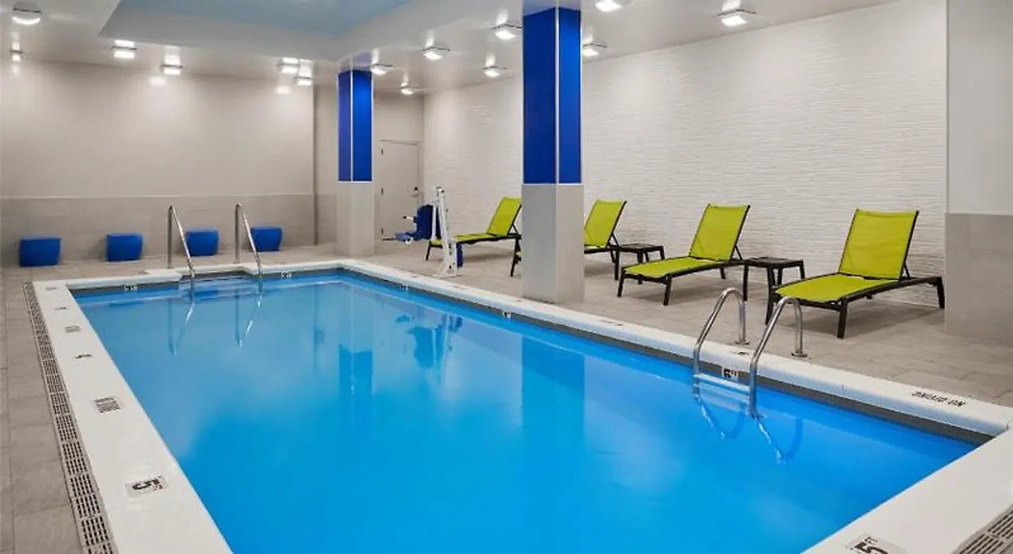 Homewood Suites by Hilton Grand Rapids Downtown Hallenbad