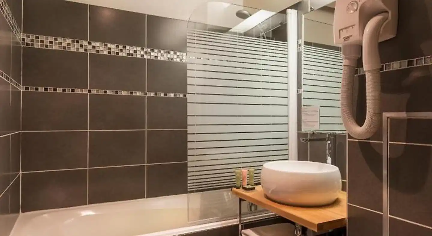 Volney Opéra Badezimmer