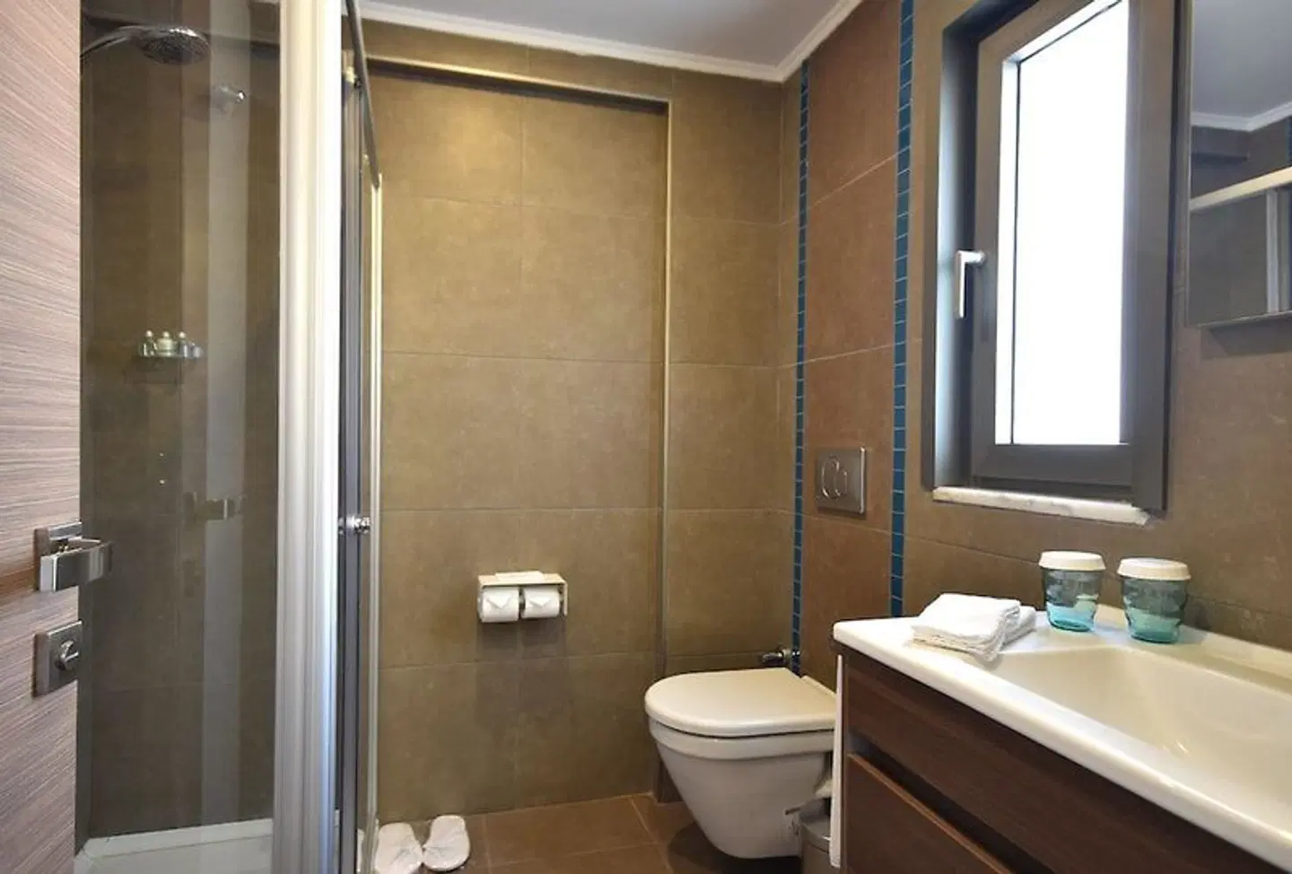 Elanaz Hotel Badezimmer