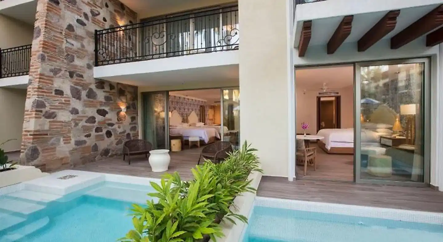 Krystal Grand Puerto Vallarta Aussenansicht