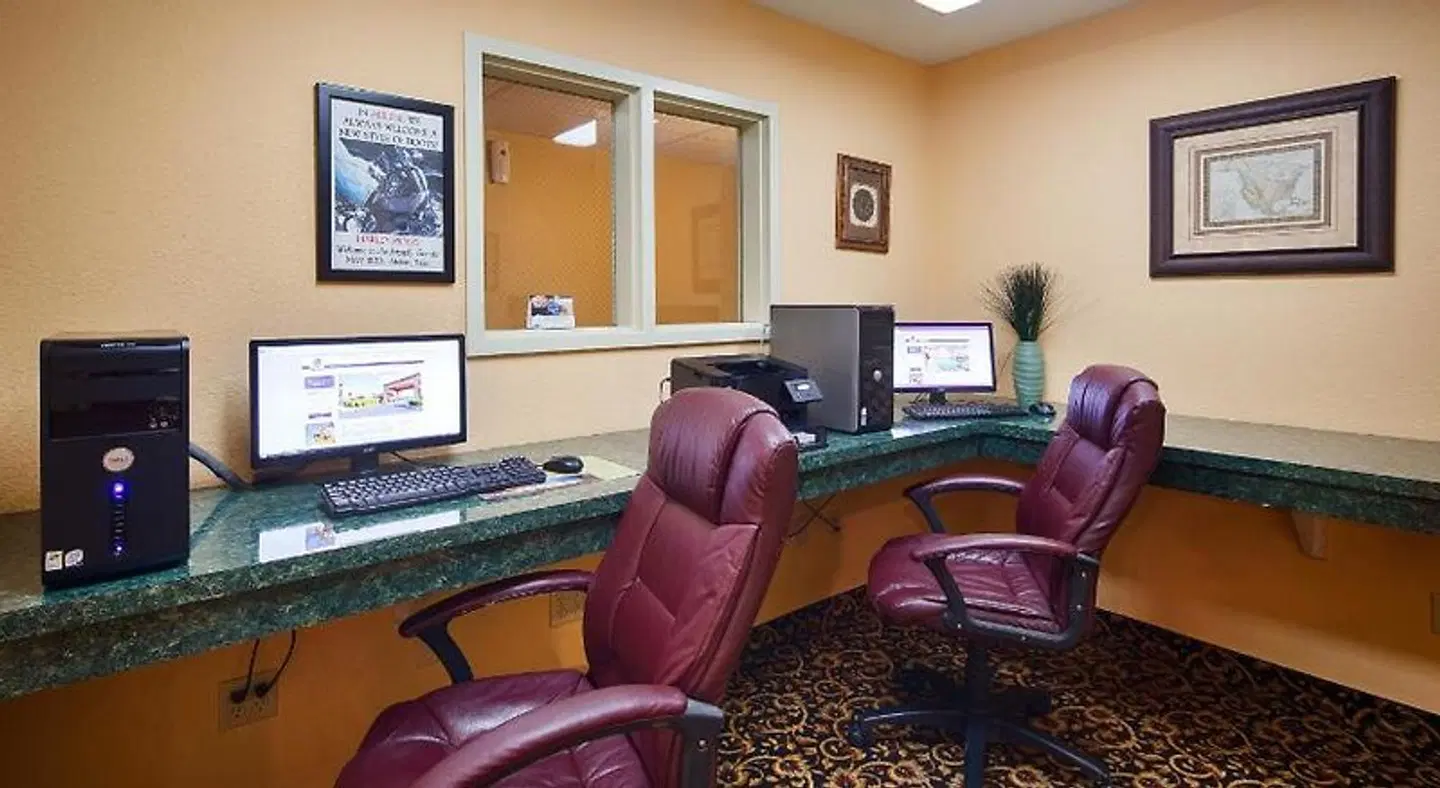Best Western Abilene Inn & Suites ROOM_EXAMPLE