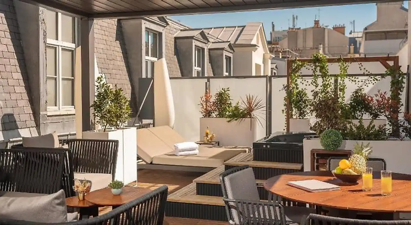 Niepce Paris, Curio Collection by Hilton Terrasse