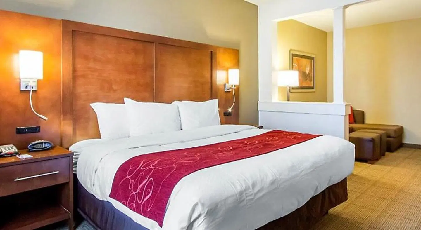 Comfort Suites ROOM_EXAMPLE