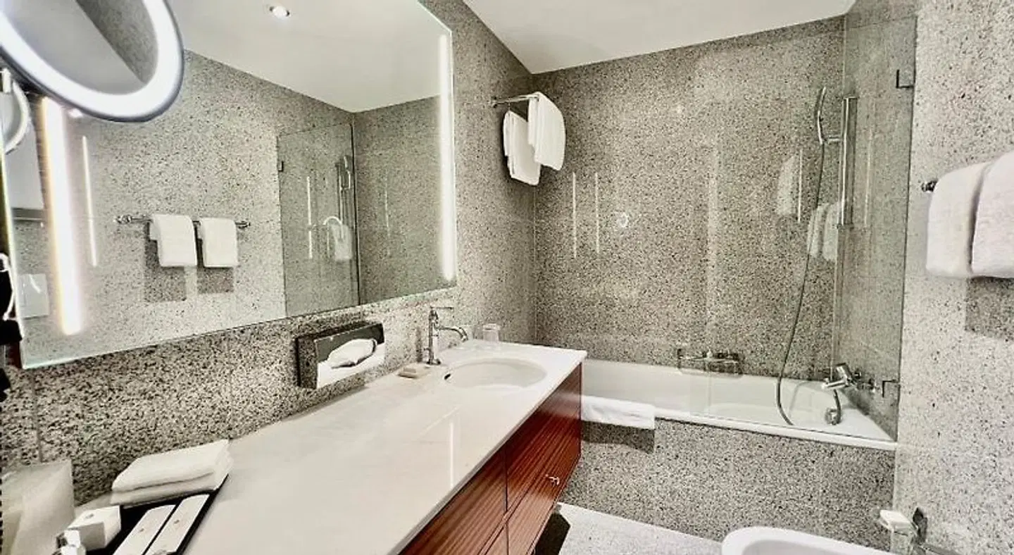 Des Trois Couronnes Badezimmer