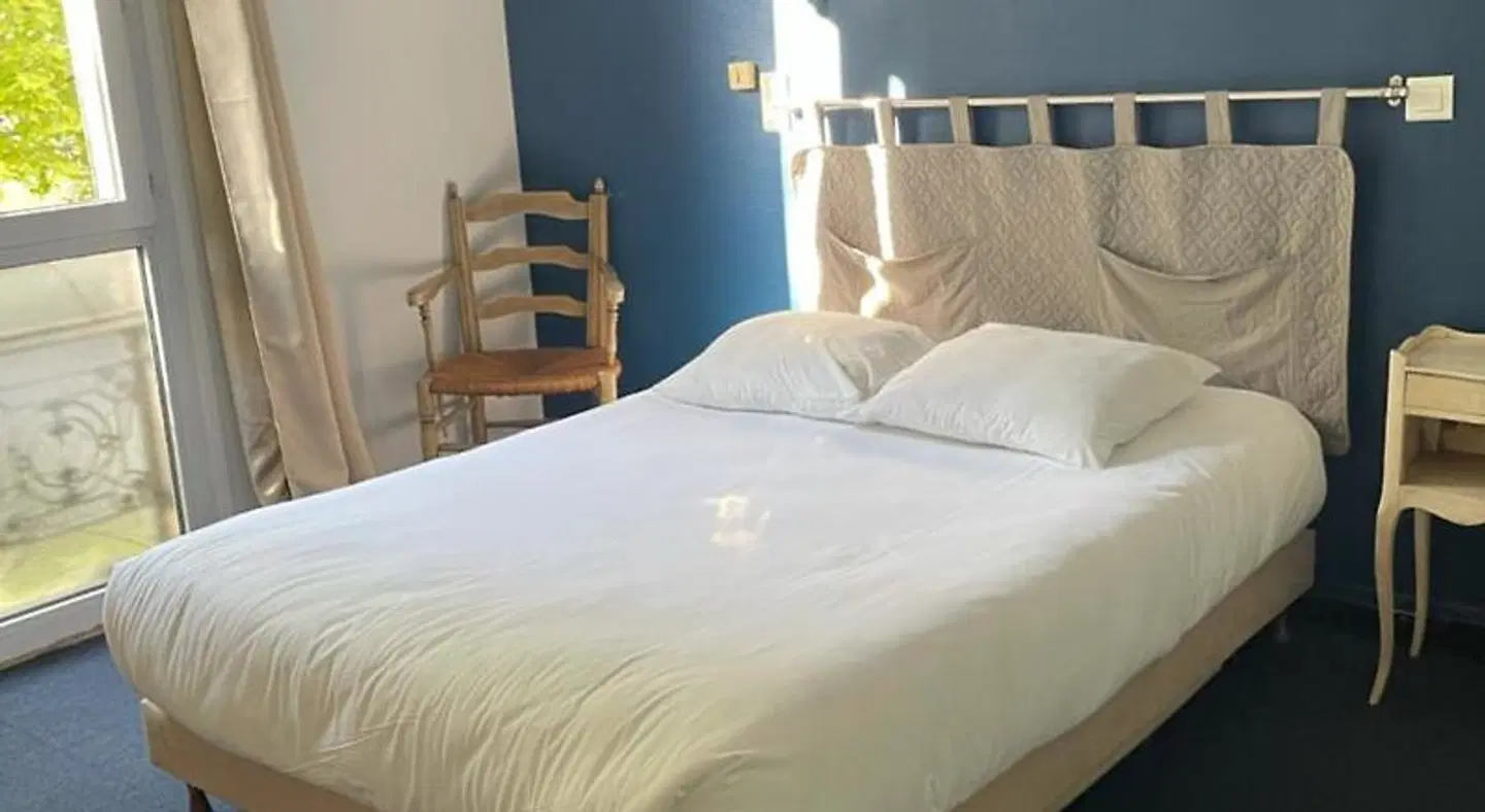 Constantin ROOM_EXAMPLE