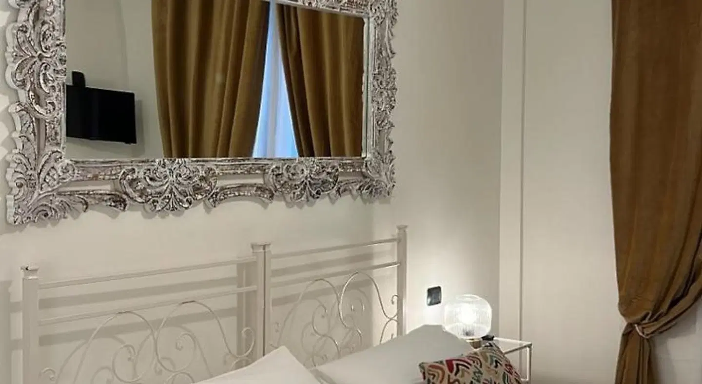 San Giovanni ROOM_EXAMPLE