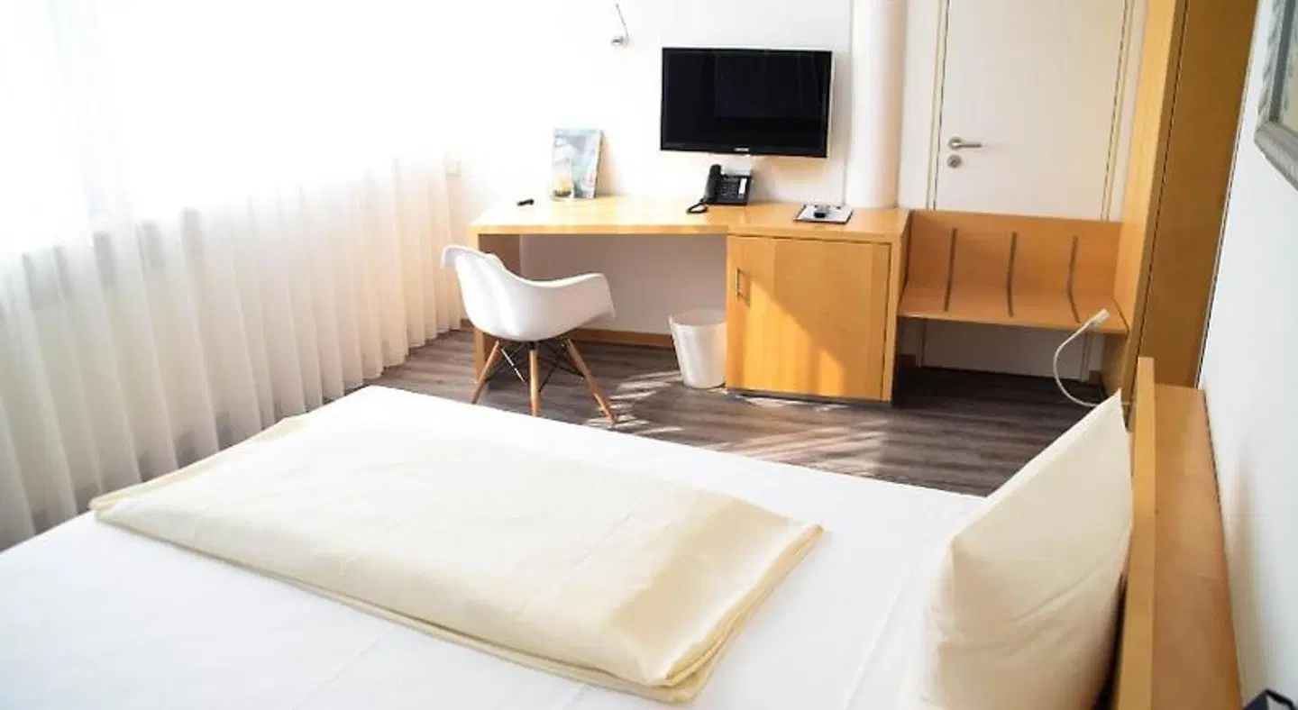 Cristall ROOM_EXAMPLE