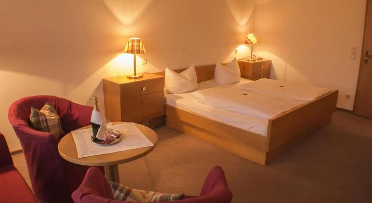 Schmaus ROOM_EXAMPLE
