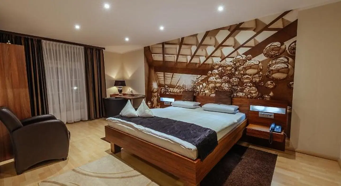 Tietmeyer ROOM_EXAMPLE