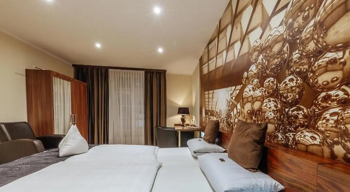 Tietmeyer ROOM_EXAMPLE