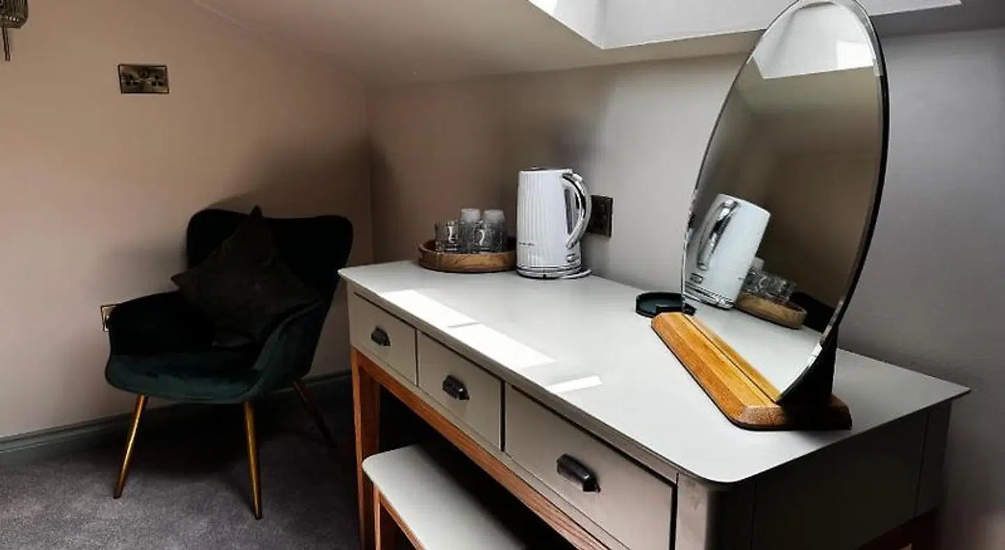 The White Hart Hotel ROOM_EXAMPLE