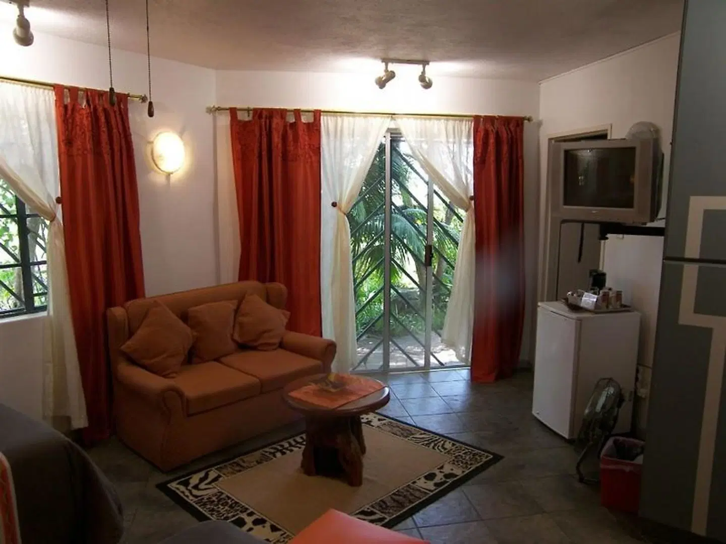 Tatenda Guest House ROOM_EXAMPLE